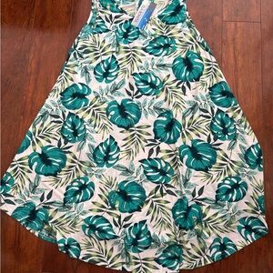 BRAND NEW Old Navy Green Leaf A-Line Skirt